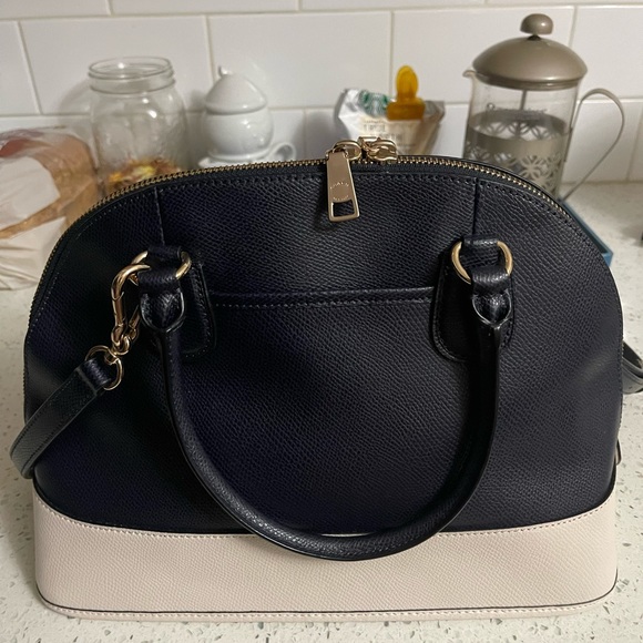 Coach shoulder bag - Picture 4 of 7